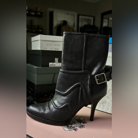 VTG Juicy Couture Mid Calf Leather Harness Boots GALLEY BLACK GLAZED GRAINY GOAT - Picture 6 of 13